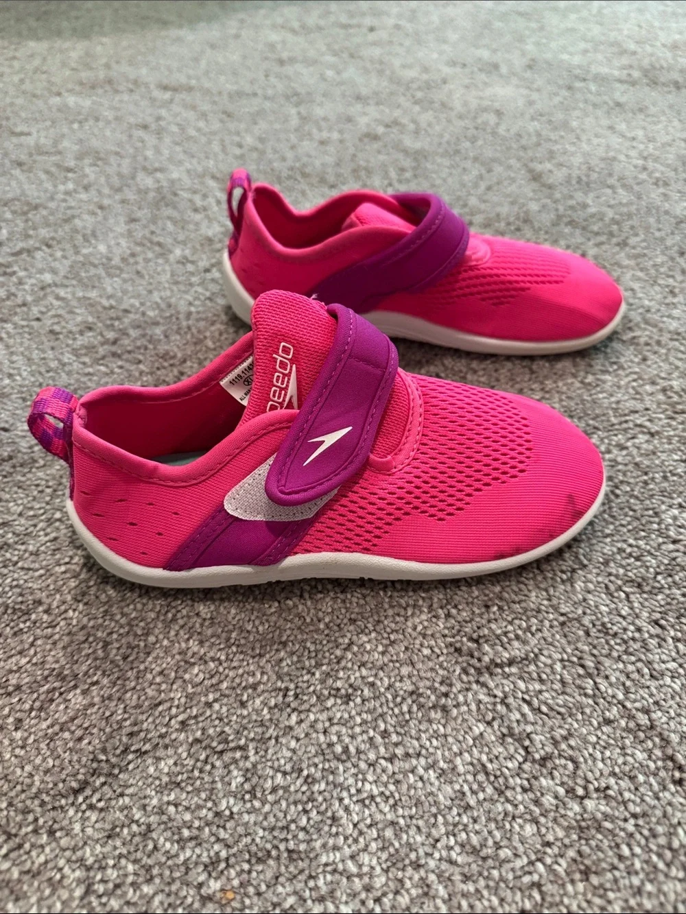Kids Water Shoes - size XL